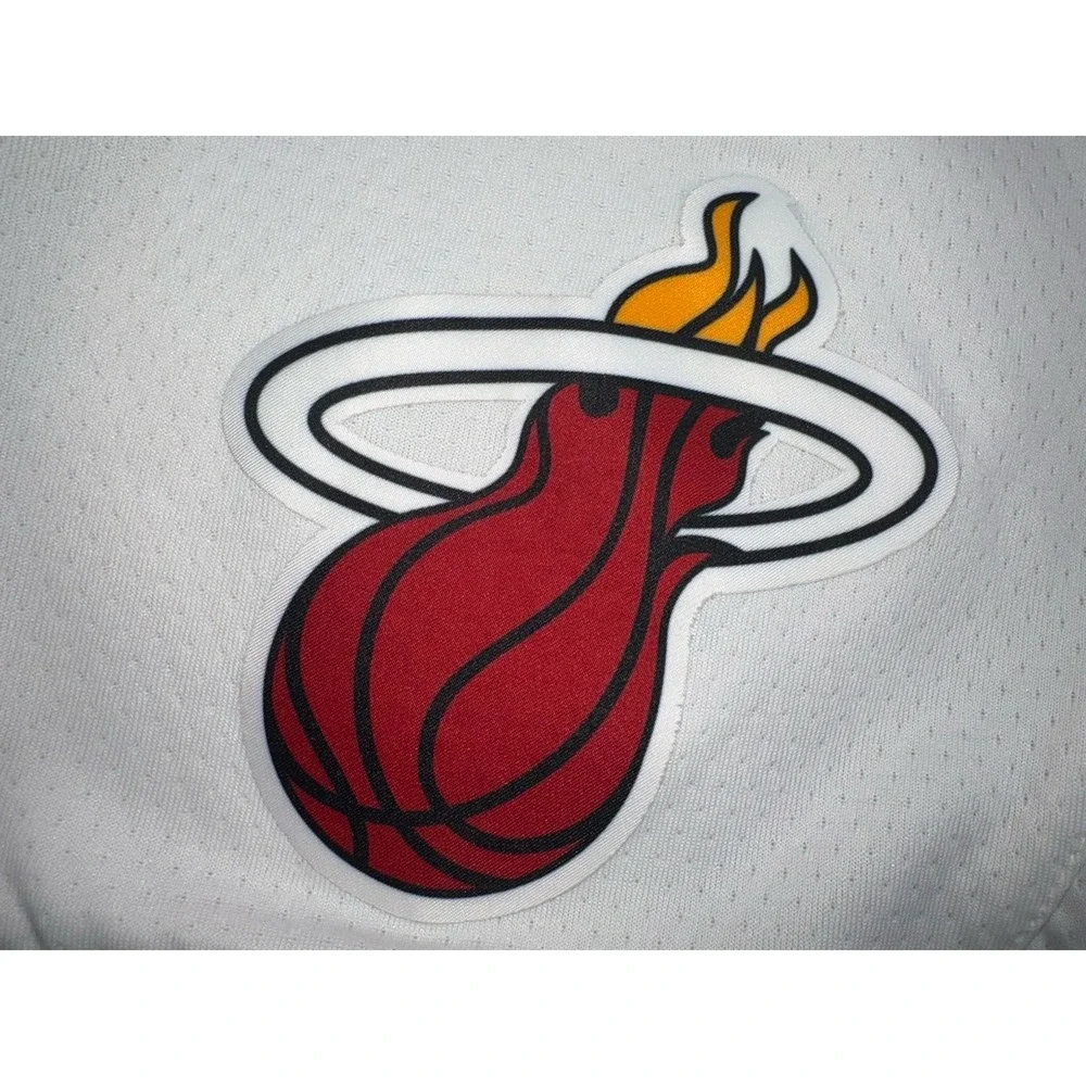 Vintage Rare Nike Miami Heat NBA White Basketball Shorts Mens Sz XL White